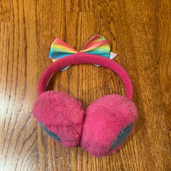 Girl’s Pink Fur Ear Muffs Rainbow Bow - Picture 2 of 4